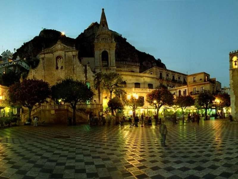 Rosa Thea Suite Taormina Exterior photo